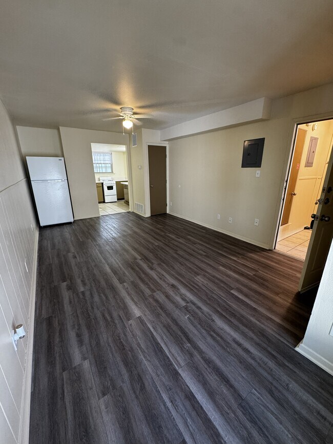 Photo - Zodiac Apartments