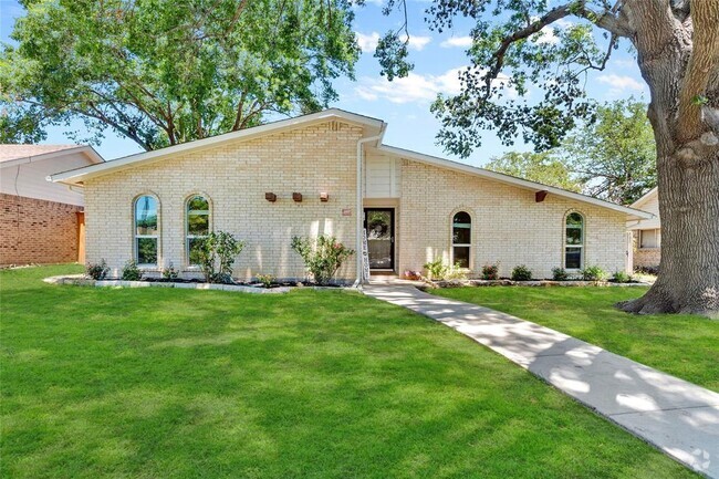 Building Photo - 2213 Overglen Dr Rental
