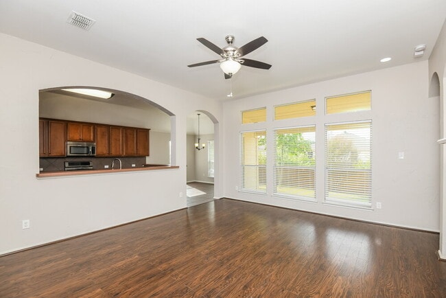 337 Fort Edward Dr