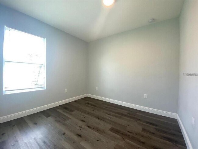 Photo - 310 Baccarat Ct