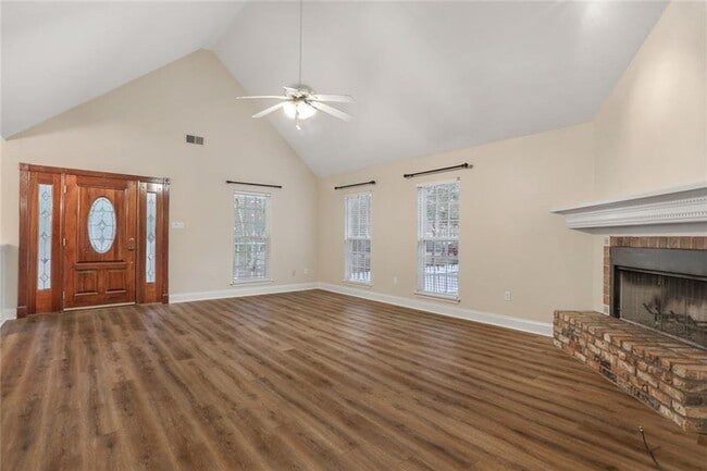 Photo - 71130 Sanders St