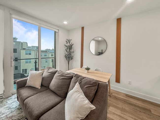 Photo - 1214 N American St Unidad ID1075581P