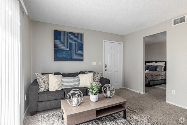 1BR, 1BA - 500SF - Living Room