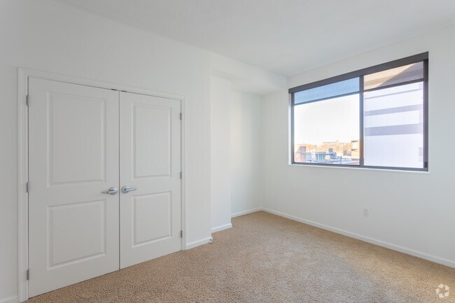 Apt 571 - One Bedroom - 14W Apartments