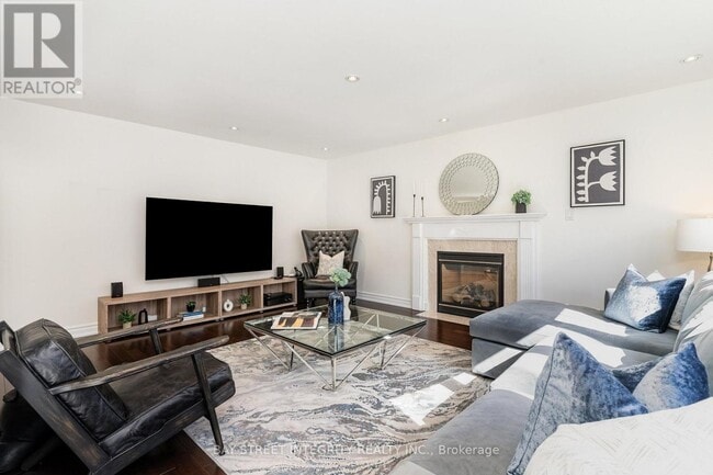Photo - 2364 Spring Meadow Way