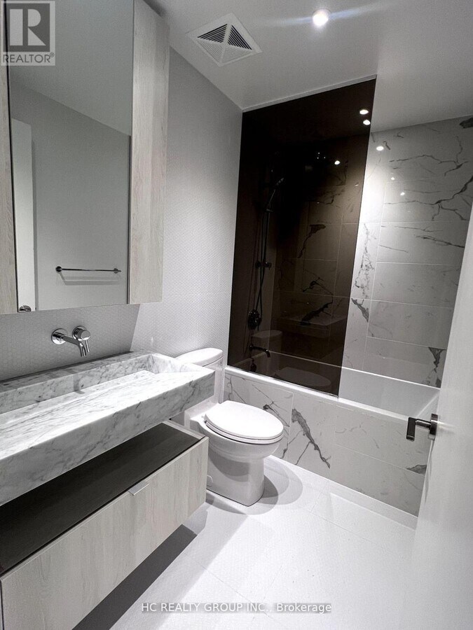 Photo - 11 Yorkville Ave Unité 2901