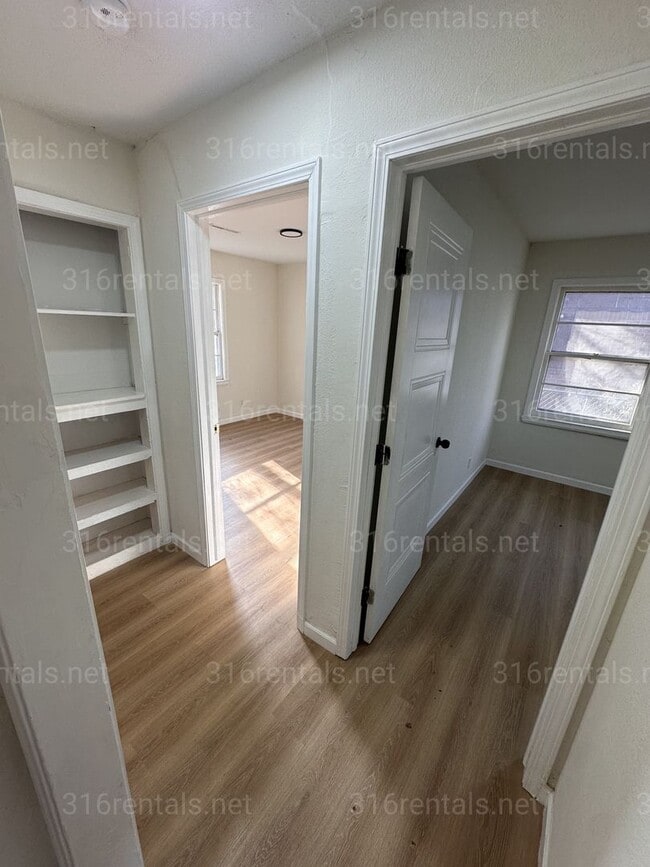 Photo - $925 - 3 bedroom/ 1 bathroom - Single Family Home