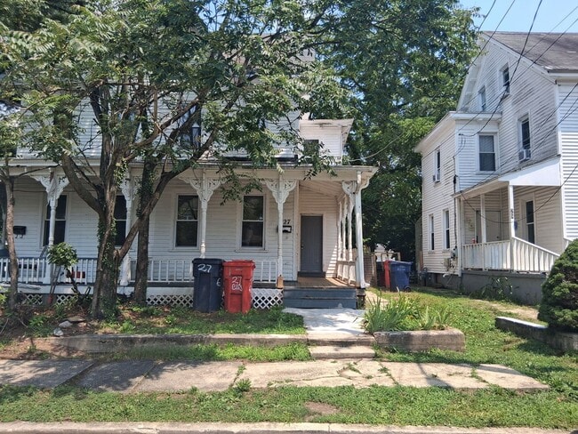 Building Photo - Spacious 4 Bedroom Home FOR RENT in Bridgeton NJ $2150