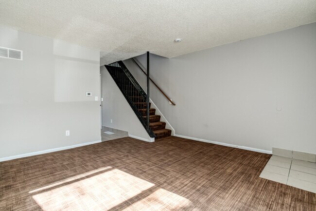 Photo - 2420 Delavan Ave