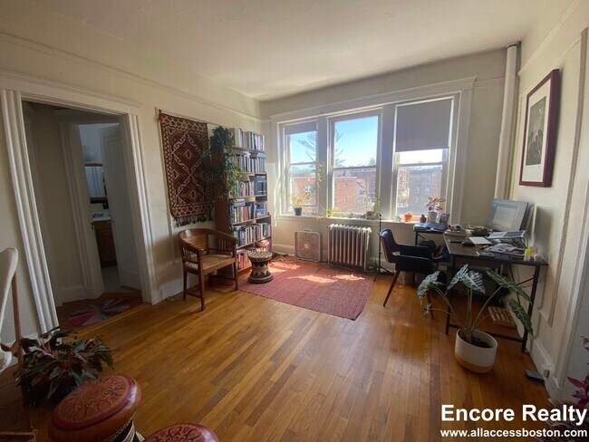 Photo - 66 Chiswick Rd Unit 9