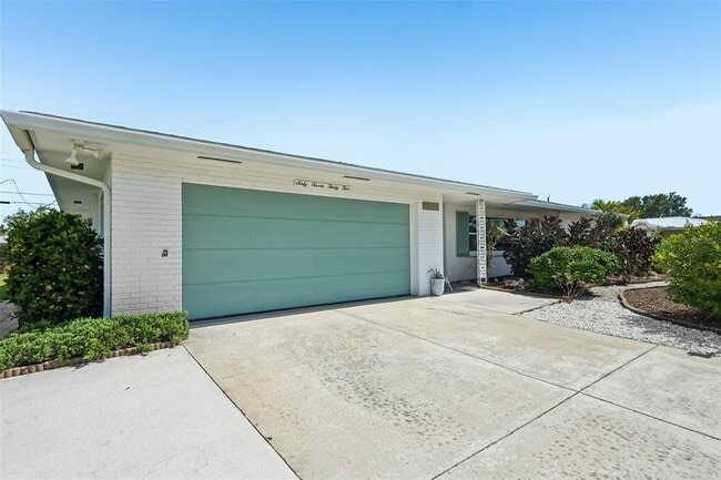Photo - 6735 Keystone Dr