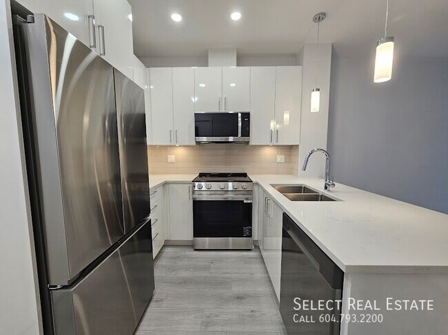 Photo - 33886 Pine St Unit 207