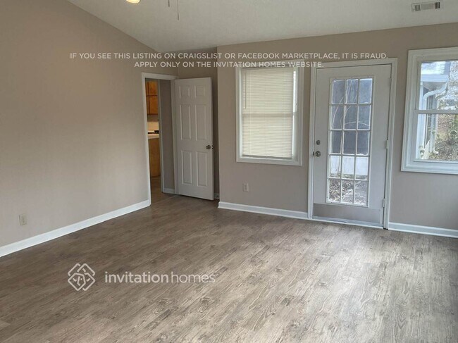 Photo - 100 Brookview Ct