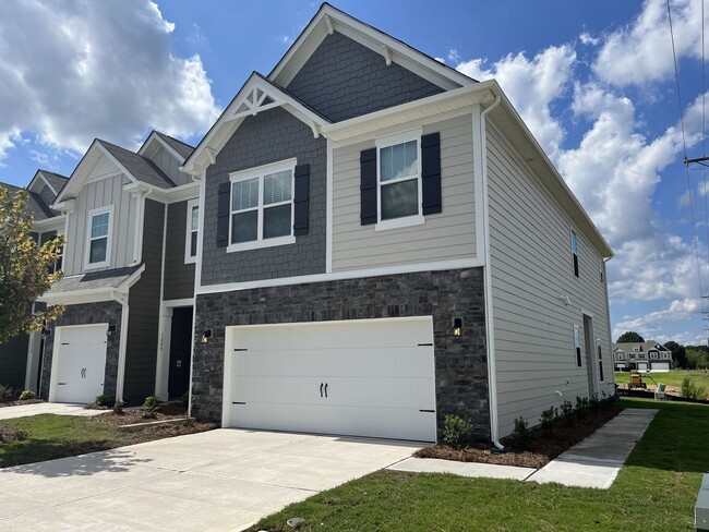 Brand New 3 Bed + Loft Townhome in Monroe - Brand New 3 Bed + Loft Townhome in Monroe