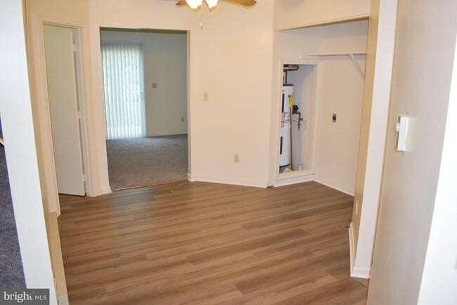 Photo - 945 Orchard Dr