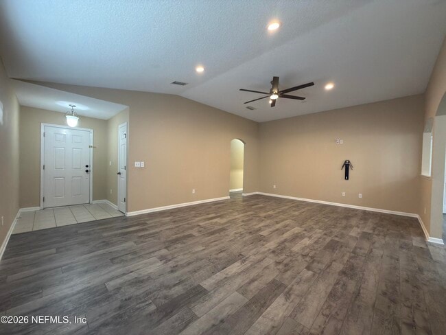 Photo - 2472 Willowbend Dr