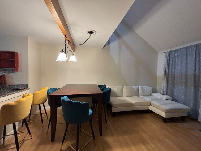 Photo - 501 Bean Hill Rd