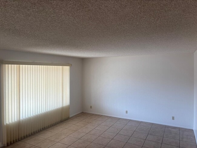 Photo - 4218 E Crescent Ave