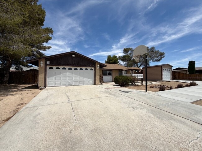 Photo - 3 Bedroom 2 Bathroom House with 2 Car Garage Located in Lenwood
