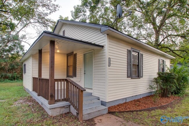 Building Photo - 3501 Dubose St SW Rental