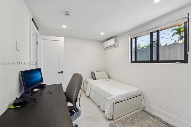 Photo - 5152 SW 6th St Unit B