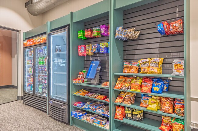 Mini-Mart - Bogen | Urban Chic Lofts