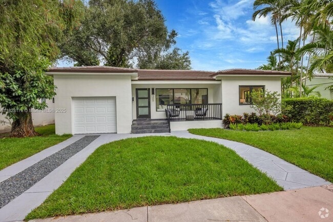 Building Photo - 305 Fluvia Ave Rental