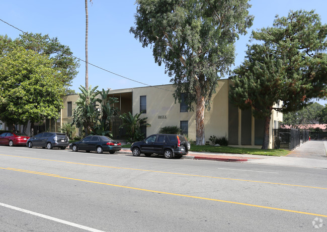 Building Photo - Burbank Tarzana Apartments