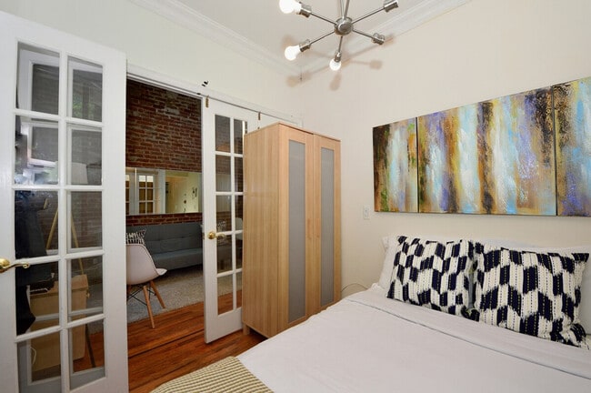 Photo - 449 W 47th St Unit ID1323940P