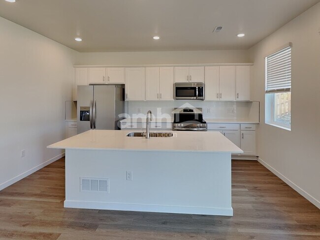 Photo - 26172 E Calhoun Pl