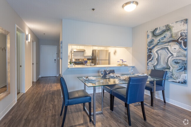 1BR, 1BA - 880 SF