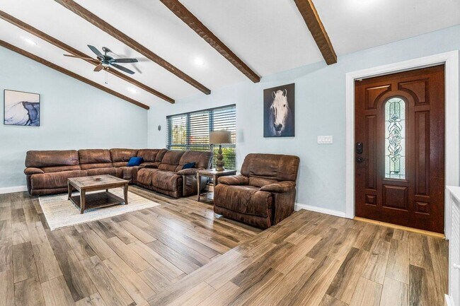 Photo - 1352 Wyndcliff Dr