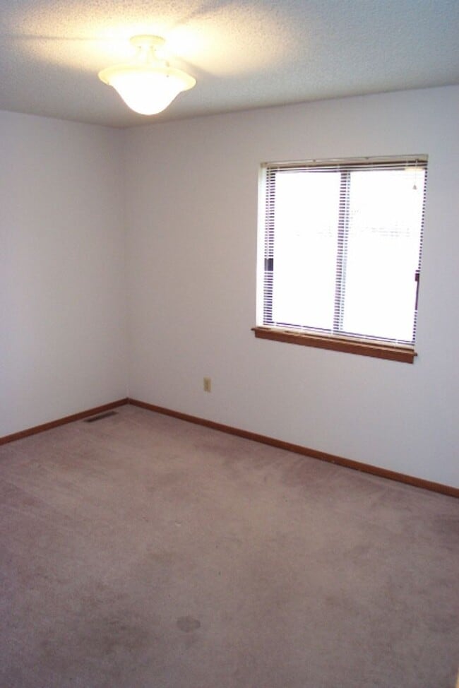 Photo - 7011 W O'Neil St Unit 7013