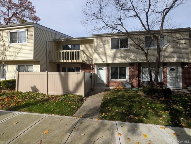 Photo - 216 Springmeadow Dr Unit L