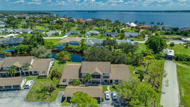Photo - 15080 Riverbend Blvd