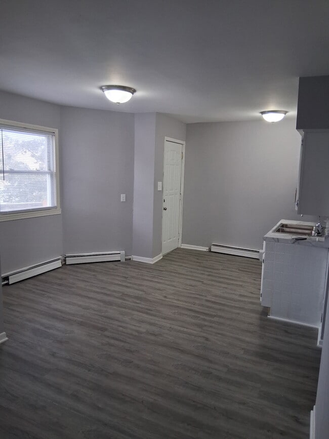 Cocina - 254 E Jackson St Unidad 2nd Floor Front