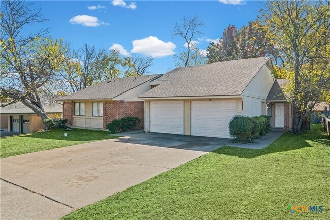 Photo - 2313 A Paul Revere St Unit A