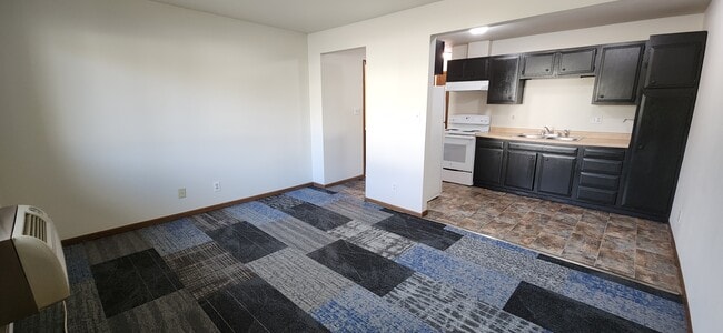 Building Photo - 926 17th St S Unit 1