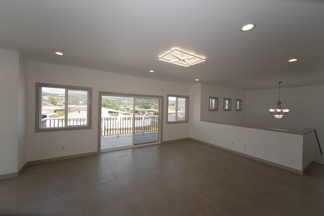 Photo - 733 Hoopai St