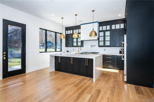 Photo - 23 Poplar St