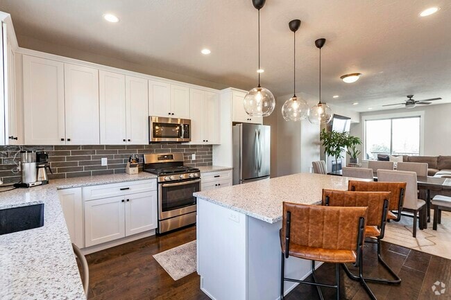 Building Photo - 10414 S Sage Canal Way Rental