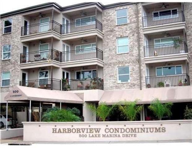 Building Photo - 500 Lake Marina Ave Unit 306