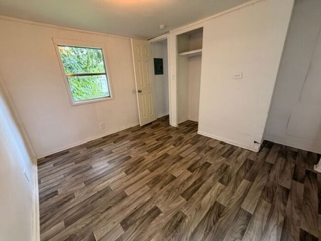 Cute 2 Bed in Greenville!