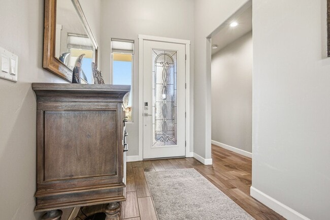 Photo - Beautifully Maintained 3 Bedroom Home in Mesa Village