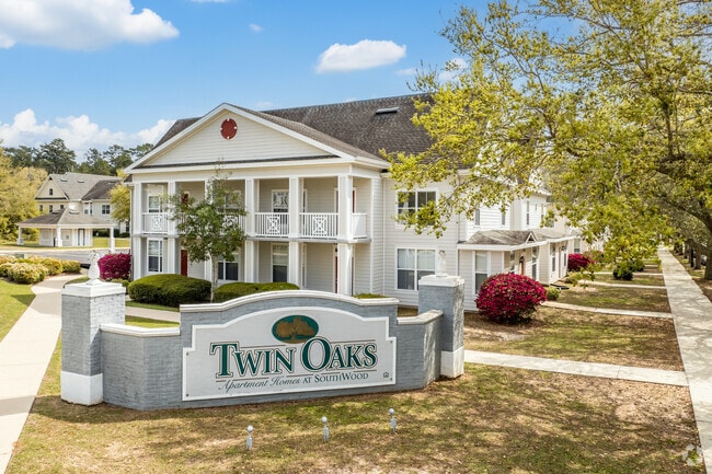 Community Signage - Twin Oaks at Southwood