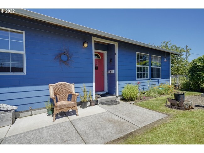 Building Photo - 909 Madrona Ave Unit B