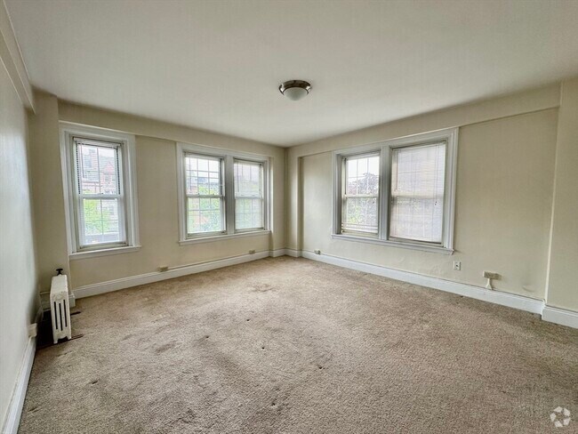 Building Photo - 1401 Beacon St Unit 308 Rental