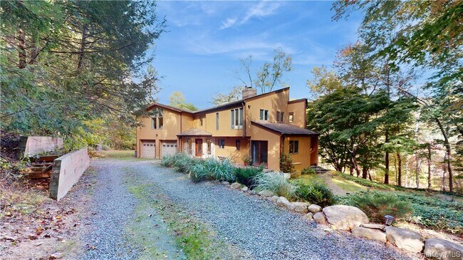Photo - 96 Old Pascack Rd