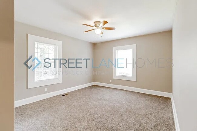 Photo - 2690 Suwanee Ave