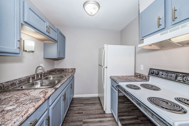 Photo - Hillvista Apartments